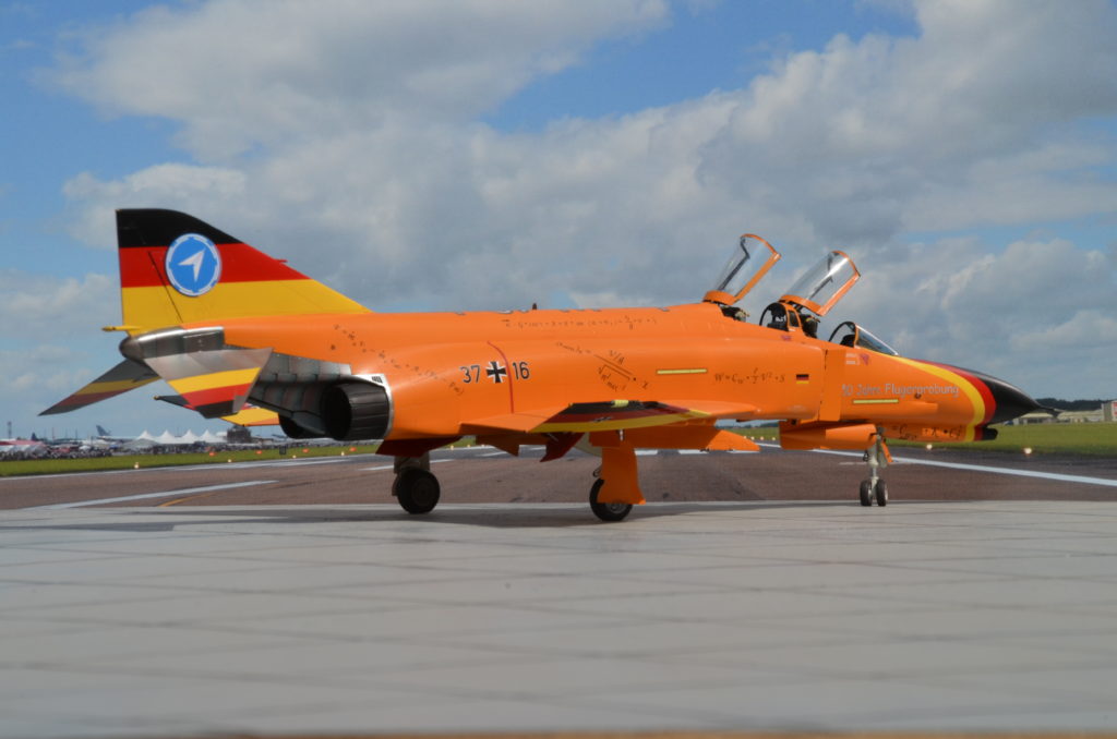 Jürgen Jaacks / 1IGPM Kölner Piraten / F-4 F Phantom II in Sonderbemalung der WTD 61 / 1:48 / Hasegawa