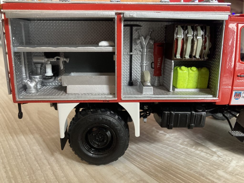 Michael Rohländer IG Modellbaugruppe Hemer / Unimog U1300, TLF 8/18 / 1:24 / Revell