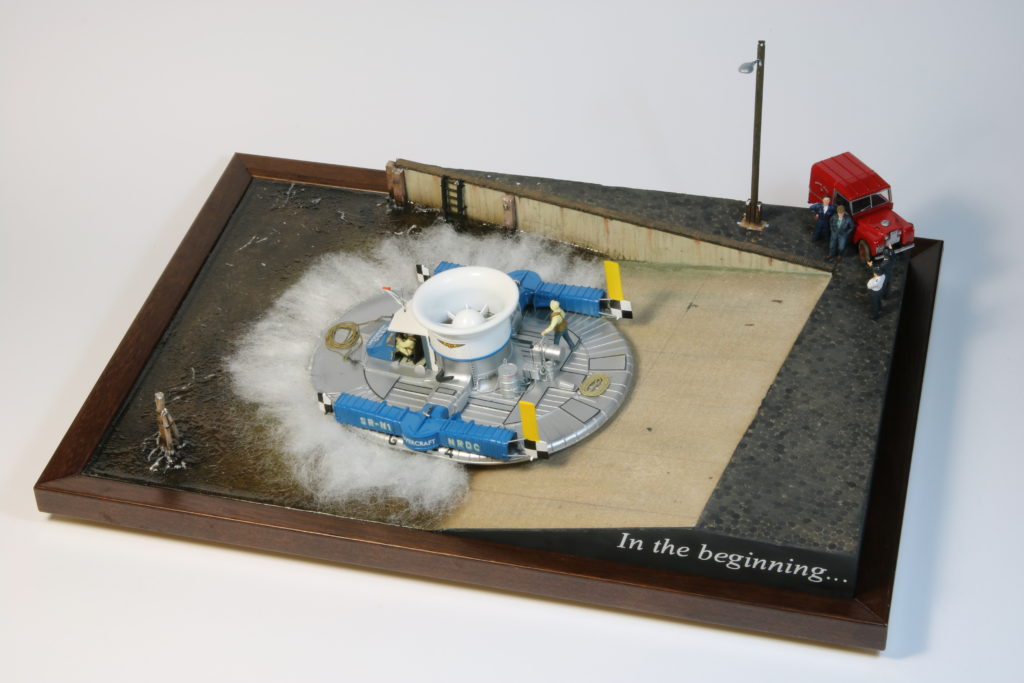 Andreas Weber / Dio Hovercraft SR-N1 / Airfix