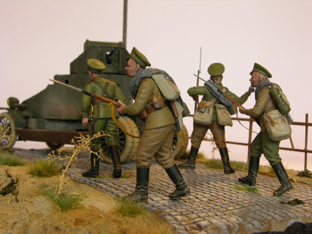 Andreas Marting / Dio WKI Lanchester russ. Infanterie / 1:35 / Copper State Models, ICM