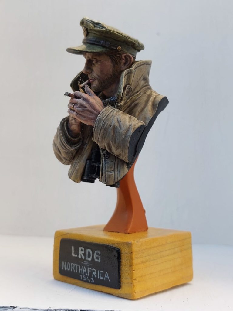 Ralf Strojansek / LRDG Offizier Nordafrika / 1:10 / Young Miniatures